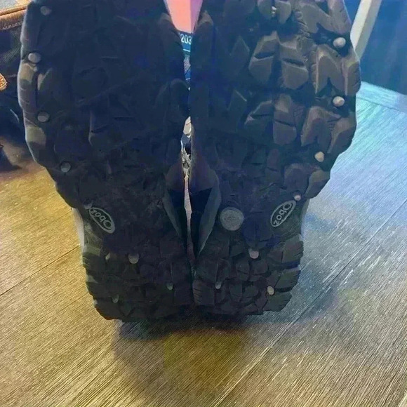 Oboz Beartooth hiking boots size *8.5* - Picture 6 of 6